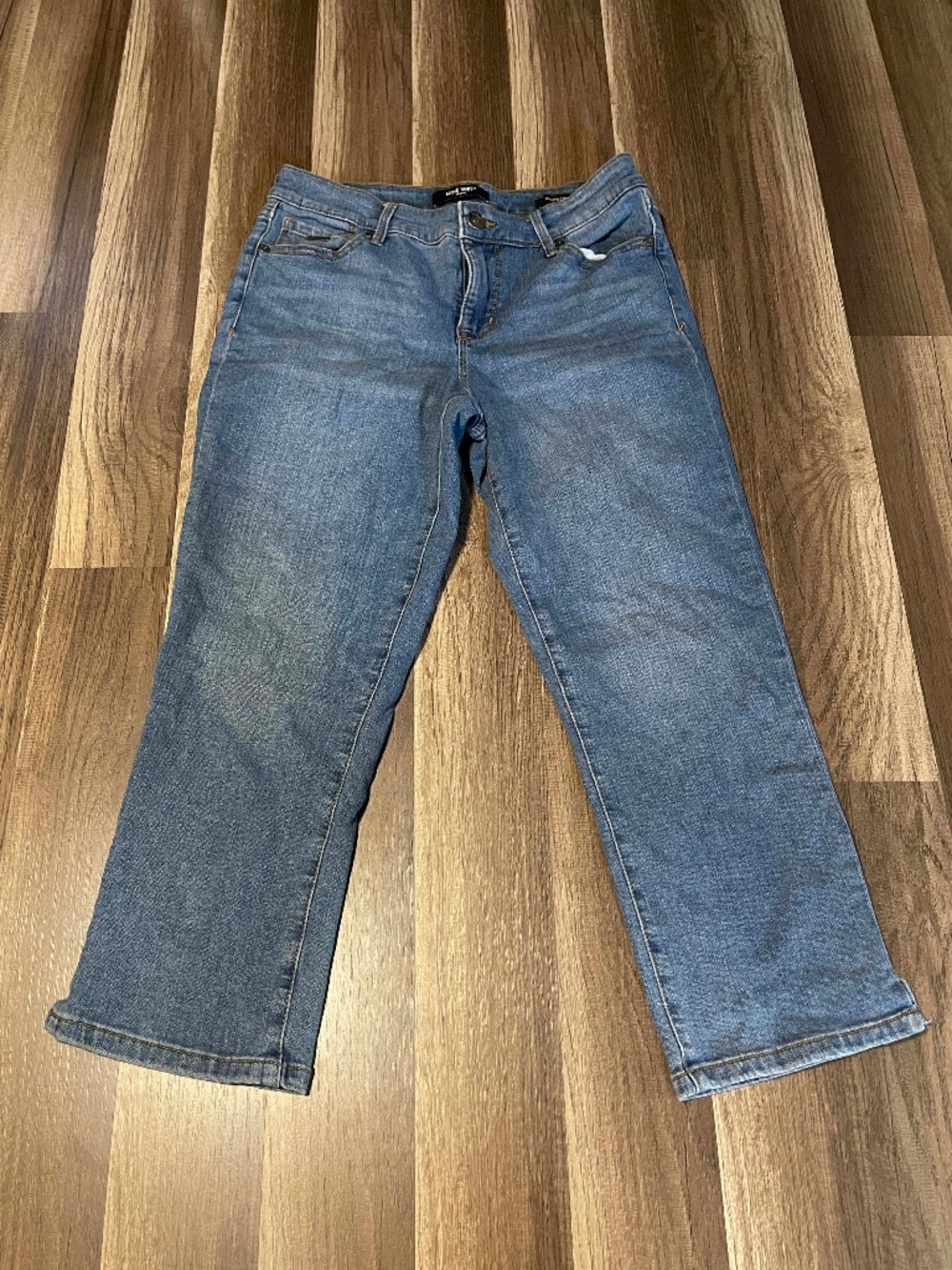 Nine West jeans Chrystie Capri Size 4